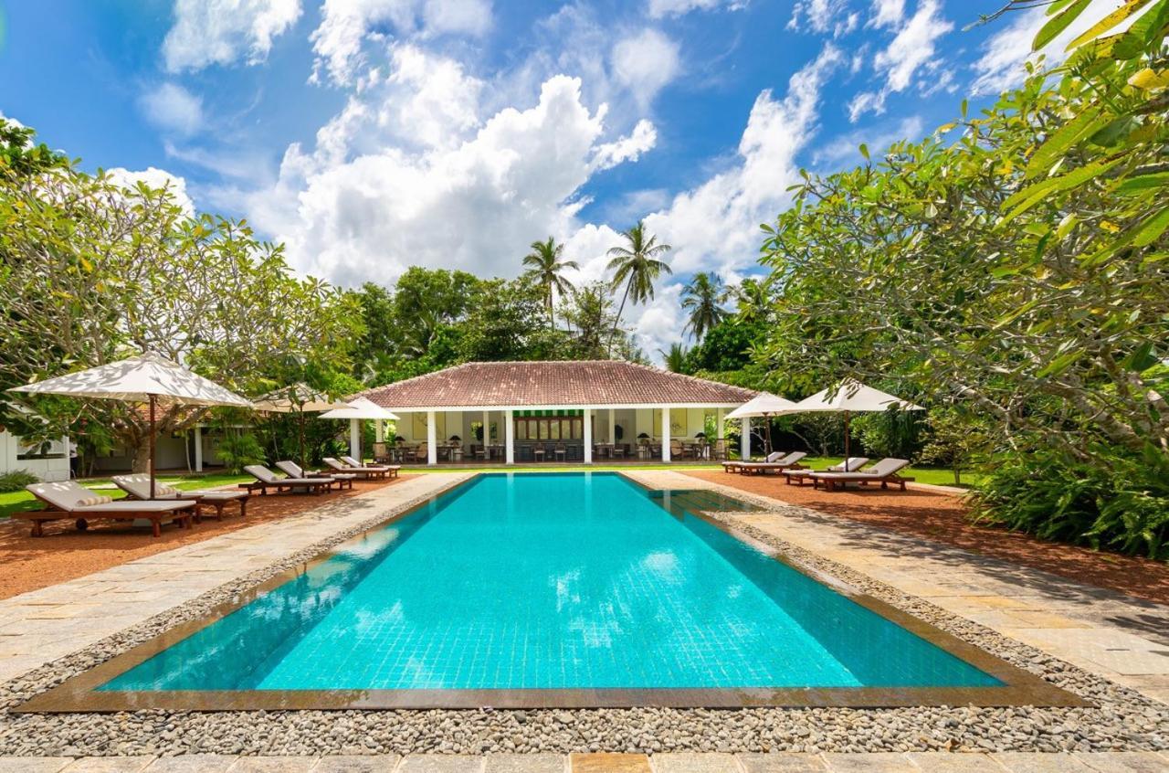 Taru Villas - Rock Villa - Bentota Exterior foto