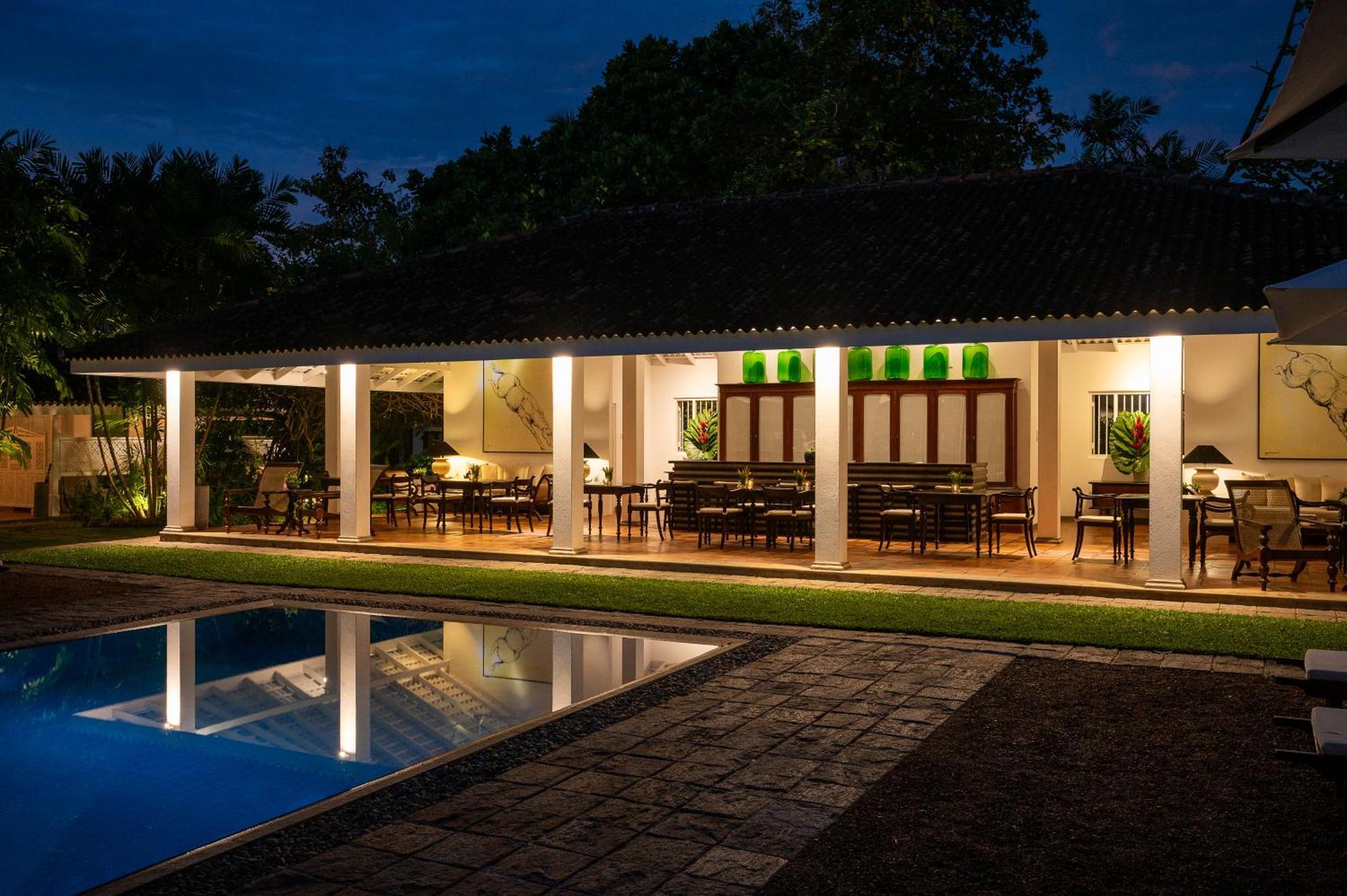 Taru Villas - Rock Villa - Bentota Exterior foto